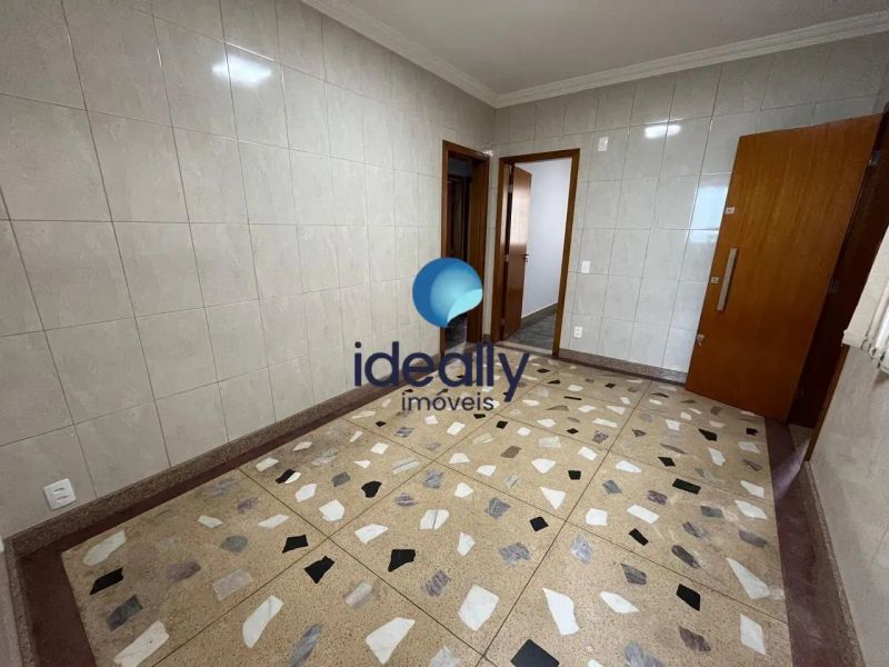 Apartamento com 3 quartos — Alípio de Melo, Belo Horizonte