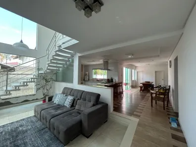 Casa com 4 Quartos à venda, 300m² no Praia Comprida, São José