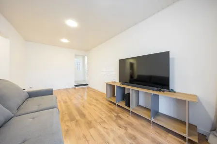 Casa com 3 Quartos à venda, 180m² no Conjunto Habitacional Joaquim Celestino Ferreira, Campo Largo