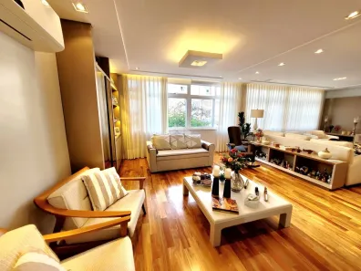 Apartamento com 3 Quartos à venda, 156m² no Farroupilha, Porto Alegre