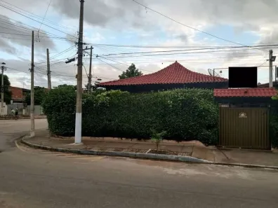 Casa com 3 Quartos à venda, 356m² no Parque Santa Helena, Campos dos Goytacazes