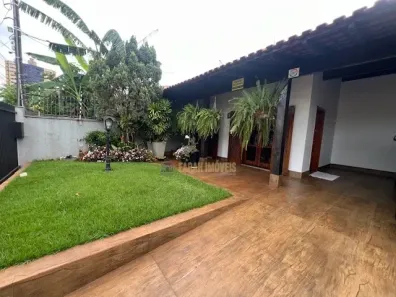 Casa com 3 Quartos à venda, 156m² no Jardim Santo Antônio, Londrina