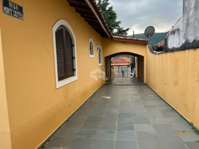 Casa com 2 Quartos à venda, 212m² no Centro, Mairiporã