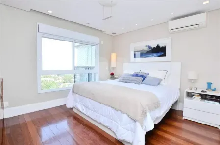 Apartamento com 4 Quartos para alugar, 258m² no Sumaré, São Paulo