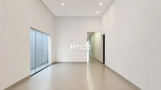 Casa com 3 Quartos à venda, 172m² no São Jorge, Uberlândia