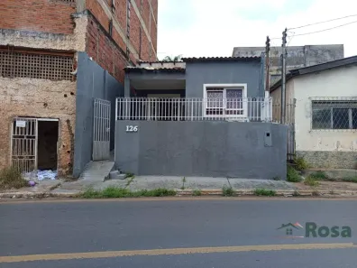 Casa com 2 Quartos à venda, 112m² no Quilombo, Cuiabá