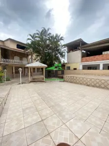 Casa com 3 Quartos à venda, 300m² no Vila Valqueire, Rio de Janeiro
