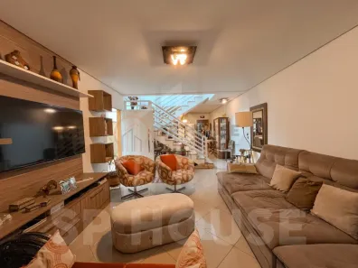 Sobrado com 4 Quartos à venda, 230m² no Vila Gumercindo, São Paulo