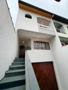 Sobrado com 4 Quartos à venda, 232m² no Vila Guiomar, Santo André