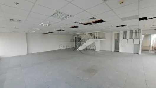 Prédio Comercial com 2 Quartos para alugar, 353m² no Cidade Monções, São Paulo