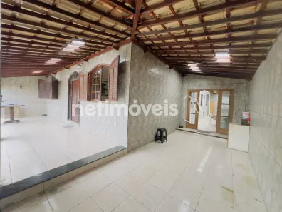 Casa com 3 Quartos à venda, 132m² no Tropical, Contagem