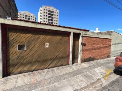 Imóvel Comercial com 5 Quartos à venda, 253m² no Vila Vianelo, Jundiaí