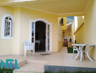 Sobrado com 5 Quartos à venda, 245m² no São Francisco da Praia, São Sebastião