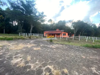Fazenda/Sítio com 3 Quartos à venda, 5000m² no Centro, Itatiaiuçu