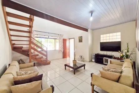 Casa com 3 Quartos à venda, 232m² no Caioba, Matinhos
