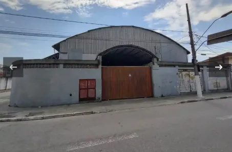 Galpão/Depósito/Armazém para venda ou aluguel, 624m² no Areia Branca, Santos