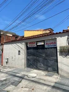 Casa com 1 Quarto para alugar, 40m² no Bangu, Rio de Janeiro