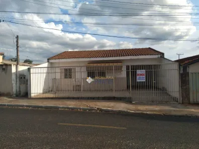 Casa com 3 Quartos à venda, 179m² no Centro (Engenheiro Schmitt), São José do Rio Preto