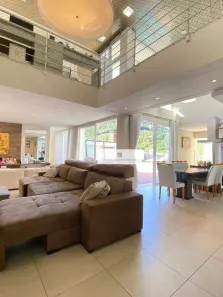 Casa de Condomínio com 4 Quartos para alugar, 343m² no Itacorubi, Florianópolis