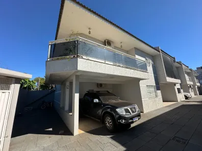 Casa com 3 Quartos para alugar, 163m² no São Cristóvão, Cascavel