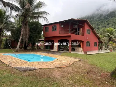 Fazenda/Sítio com 4 Quartos à venda, 3600m² no Papucaia, Cachoeiras de Macacu