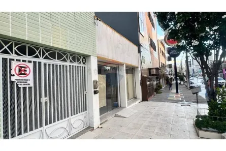 Casa com 2 Quartos para alugar, 170m² no Joaquim Romão, Jequié