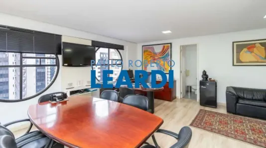 Sala Comercial à venda, 350m² no Vila Nova Conceição, São Paulo