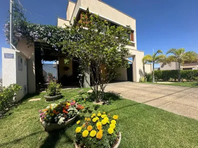 Casa de Condomínio com 4 Quartos à venda, 181m² no Jardins Nápoles, Senador Canedo
