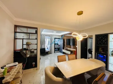 Casa com 4 Quartos à venda, 240m² no Jardim Oriental, Maringá