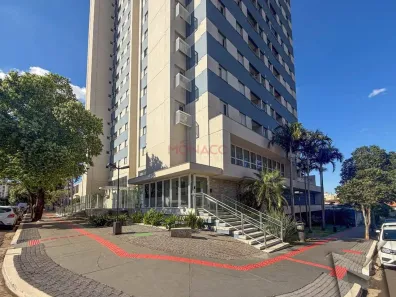 Apartamento com 3 Quartos para alugar, 69m² no Vitória, Londrina