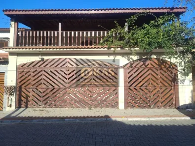 Sobrado com 4 Quartos à venda, 304m² no Jardim Nova Poá, Poá