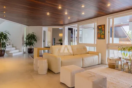 Casa de Condomínio com 4 Quartos à venda, 422m² no Centro, Joinville
