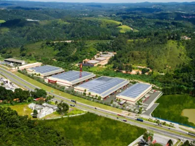 Galpão/Depósito/Armazém para alugar, 828m² no Parque Francisco Rizzo, Embu das Artes