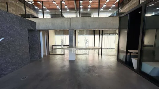 Imóvel Comercial para alugar, 300m² no Universitário, Londrina