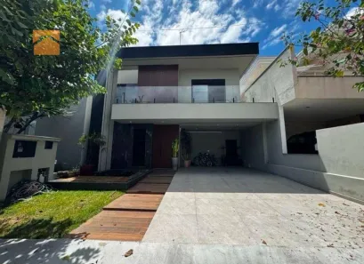 Casa de Condomínio com 3 Quartos para alugar, 240m² no Iporanga, Sorocaba