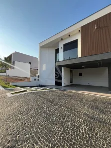 Casa de Condomínio com 3 Quartos à venda, 230m² no Roncáglia, Valinhos
