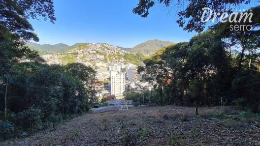 Lote/Terreno à venda, 720m² no Jardim Europa, Teresópolis
