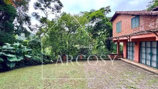 Casa com 6 Quartos à venda, 450m² no Araras, Petrópolis