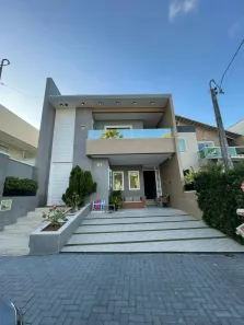 Casa de Condomínio com 4 Quartos para alugar, 240m² no Maraponga, Fortaleza