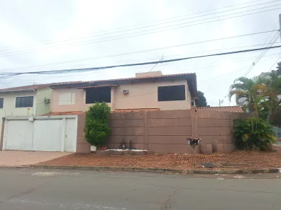 Sobrado com 3 Quartos à venda, 299m² no Jardim América, Goiânia