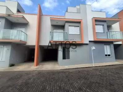 Casa com 3 Quartos para alugar, 143m² no Jardim São Carlos, São Carlos