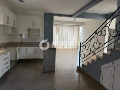 Casa de Condomínio com 4 Quartos à venda, 230m² no Nova Uberlândia, Uberlândia