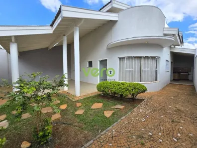 Casa com 3 Quartos à venda, 132m² no Loteamento Residencial Jardim Jacyra, Americana