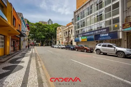 Prédio Comercial à venda, 1174m² no Centro, Curitiba