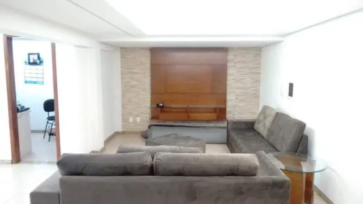 Casa com 4 Quartos à venda, 500m² no Arvoredo, Contagem