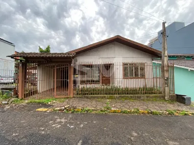 Casa com 3 Quartos para alugar, 85m² no Centro, Chapecó