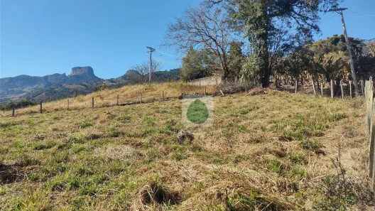 Lote/Terreno à venda, 900m² no Paiol Grande, São Bento do Sapucaí