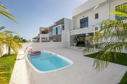 Casa de Condomínio com 3 Quartos à venda, 270m² no Hípica, Porto Alegre