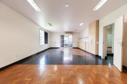 Imóvel Comercial com 5 Quartos à venda, 205m² no Coração de Jesus, Belo Horizonte