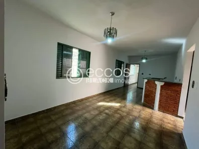 Casa com 3 Quartos à venda, 350m² no Martins, Uberlândia